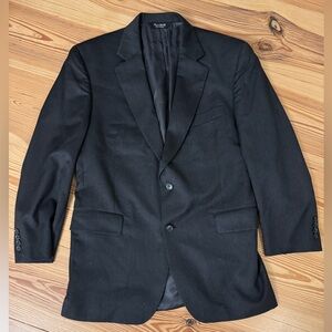 Jos. A. Bank Men's suit blazer and pants Size 38